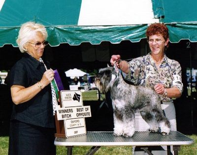 Can,Ch.PG's Geisha Debessière 2001